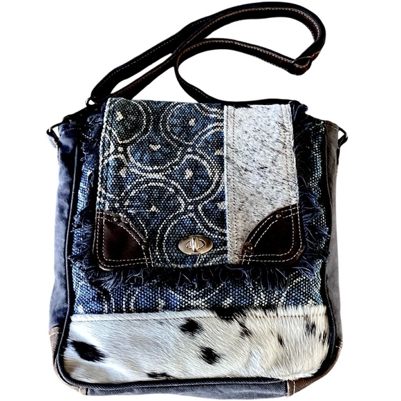 Myra Handbag Western Boho Cowhide Crossbody Leather & Canvas Cowgirl Zip Up Bag - Picture 2 of 16